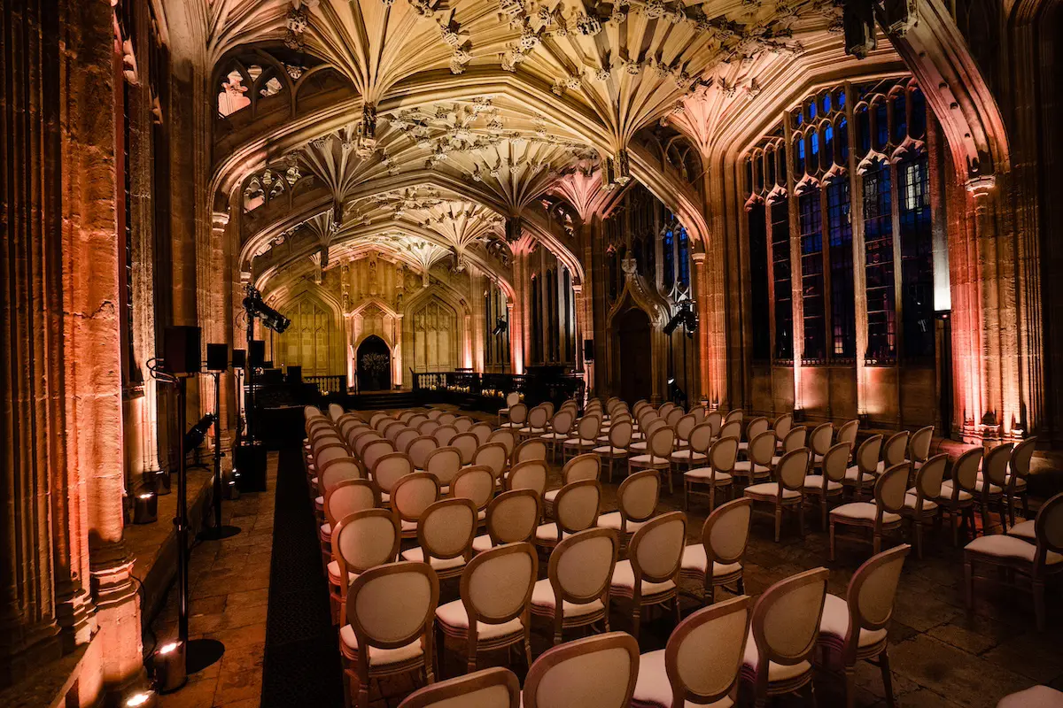 A Winter WEddign at Bodleian Libraries Hannah Hope Wedding planner