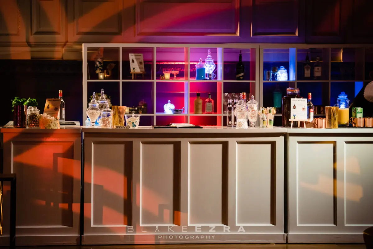 A Winter WEddign at Bodleian Libraries Hannah Hope Wedding planner