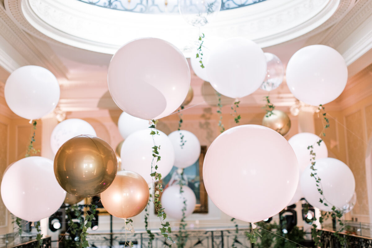 Hedsor House wedding Planner - balloon ceiling, white and gold balloons